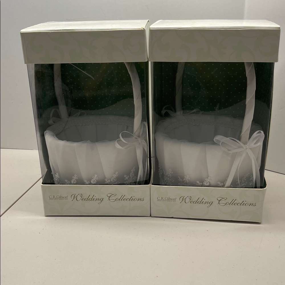 C.R. Gibson White Wedding Flower Girl Basket. NEW